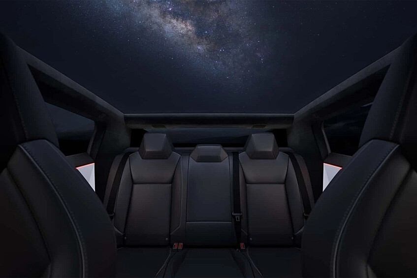 Панорамная крыша в Tesla Cybertruck