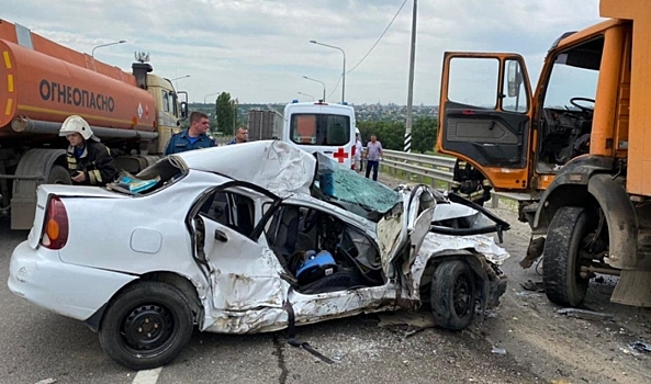 В ДТП с грузовиком в Волгограде погиб 6-летний ребенок