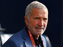 Сунесс подвергся критике от футболисток за то, что назвал футбол «мужской игрой», говоря о борьбе на поле. Экс-игрок «Ливерпуля» заявил, что не жалеет о своих словах