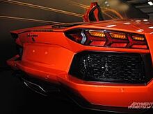 Lamborghini «собрал» трамвай и Lanos на мосту Александра Невского