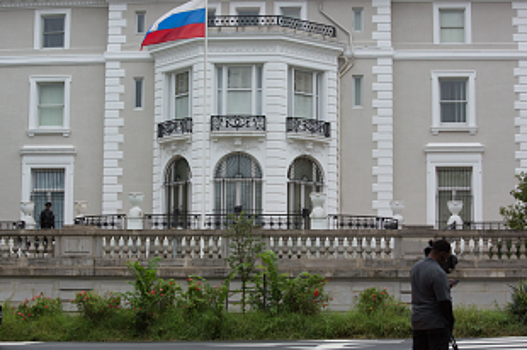 Посольство РФ назвало издевательством заявления госдепа об обысках