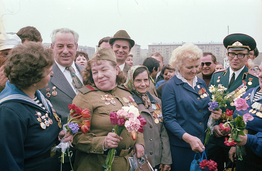 Встреча фронтовиков в Центральном парке культуры и отдыха имени Максима Горького по случаю 33-летия победы в Великой Отечественной войне, 1978 год
