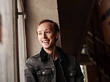 «Этот парень из деревни»: актер театра и кино Артем Мельничук делится секретами