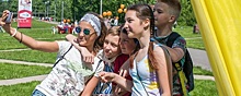 В восьми московских парках откроют детские лагеря
