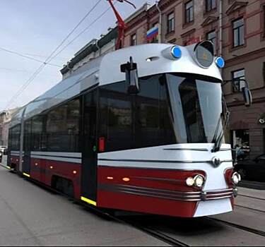 «Уралтрансмаш» показал на «Иннопроме» ретро-трамвай для Санкт-Петербурга
