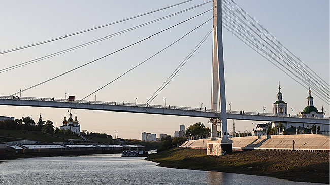 Что происходит с Турой в Тюмени: как обмелела река за месяц