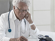 Михаил Мурашко предложил медикам старших возрастов, ушедшим на самоизоляцию, вернуться к работе