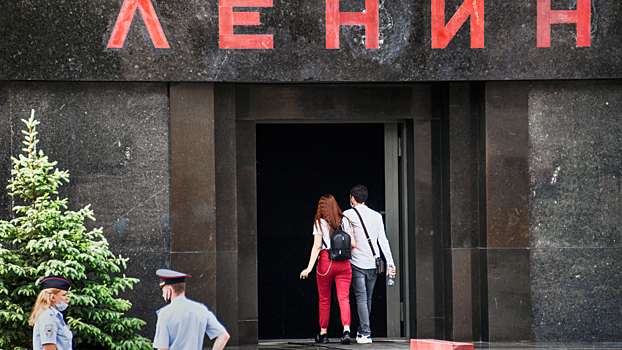 Доступ в Мавзолей Ленина возобновится 17 апреля