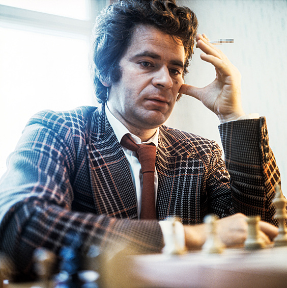 27 февраля из жизни ушел 10-й чемпион мира по шахматам Борис Спасский. С 1969 по 1972 год он являлся сильнейшим шахматистом планеты. 