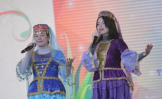 Восточная кухня, народные промыслы и национальные танцы: как в Казани отмечали Науруз