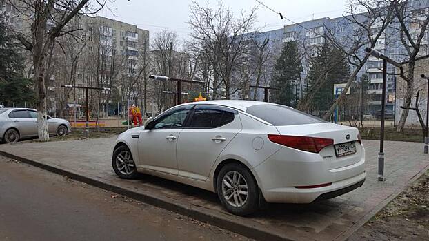 Администрация Краснодара раскритиковала самозахватчиков парковочных мест и вандалов
