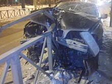 В Перми на 10 суток арестовали водителя BMW, протаранившего ограждение
