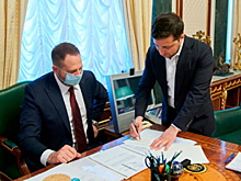 Зеленский подписал закон об открытии рынка земли