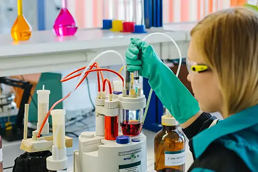 Российской разработкой поликарбоната заинтересовались зарубежные автопроизводители