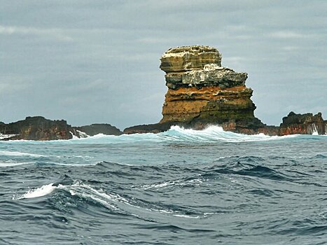 На Галапагосских островах обрушилась Арка Дарвина