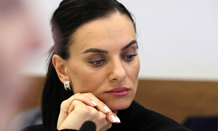Мэрия Волгограда отозвала иск против Исинбаевой из-за парковки