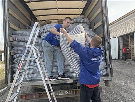 "Единая Россия" и Дом дружбы народов вновь отправили гуманитарную помощь в Оренбургскую область