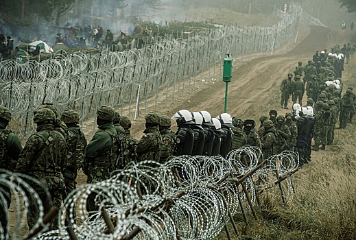 Украина попросила Польшу закрыть границы с РФ и Белоруссией
