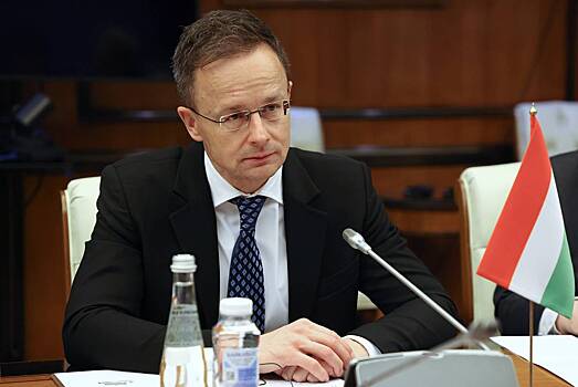 Сийярто объяснил вмешательство стран Европы в мирный процесс по Украине