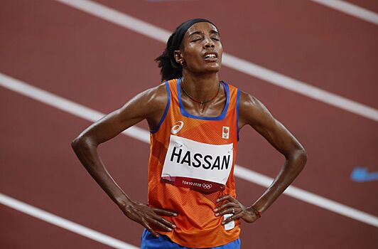 Легкоатлетка Хассан выиграла забег вопреки падению