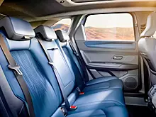 Высокий клиренс, богатое оснащение: Renault рассекретила новый кроссовер