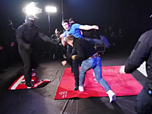«Просто обычный день в России - на Диком Западе мира единоборств»: MMA Mania о конфликте Темирова и Яншина