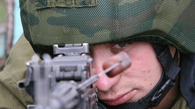 Российский вооруженный контрактник сбежал из воинской части