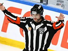 В КХЛ отреагировали на эпизод с падением телефона Дыняка на лёд во время матча