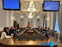 Комитет Заксобрания обсудил вопросы дефицита кадров в здравоохранении