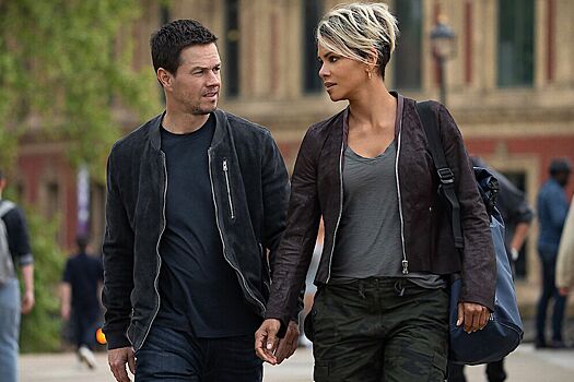 Марк Уолберг и Холли Берри — в трейлере комедийного боевика «Наш человек из Джерси»