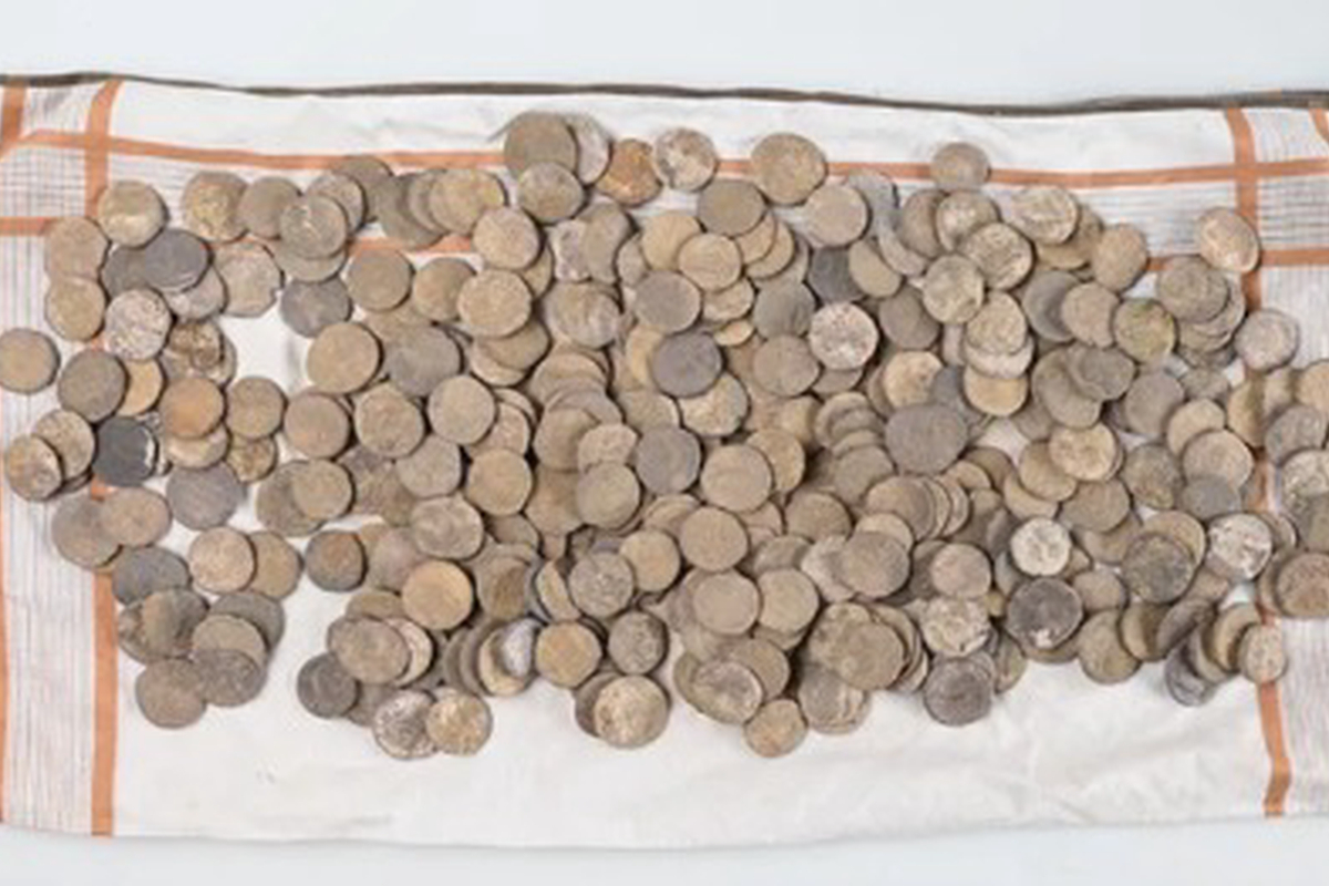 В Германии мужчина восемь лет скрывал найденный древнеримский клад