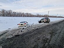 В Саракташском районе столкнулись два автомобиля. Пострадали три человека