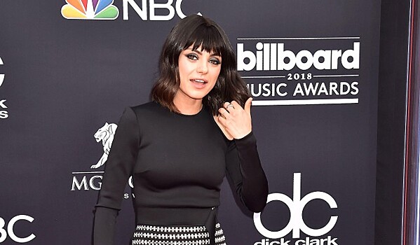 С Милой Кунис произошел конфуз