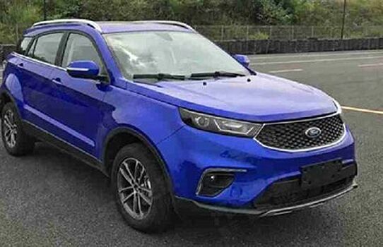Появились «живые» фотографии бюджетного кроссовера Ford Тerritory