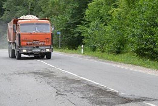 Власти обсудили проблему перевозки инертных материалов по дорогам Адыгеи