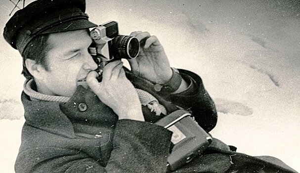 Не опубликованные при жизни фото из СССР увидели свет в день 80-летия известного карельского фотографа
