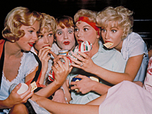 Женские капризы и мужская находчивость: 65 лет назад вышел фильм «В джазе только девушки»