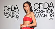 Зендая — в смелом алом топе, Бэрримор — в платье-«зефире» и другие звезды на CFDA Fashion Awards