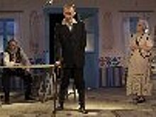 Сотрудник УФСИН России по г. Санкт-Петербургу и Ленинградской области играет в театре