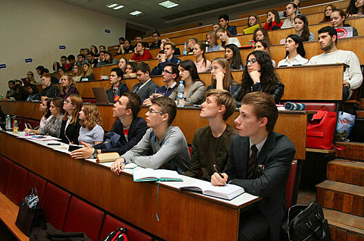 Регулировать платный прием в вузы будет Правительство