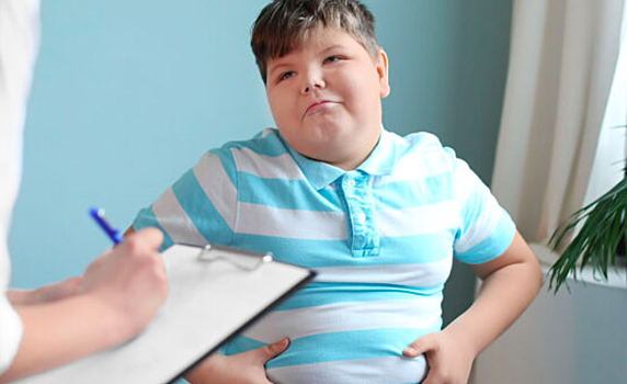 Врач дала советы родителям страдающих ожирением детей