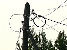 Жители Лопуховки опасаются пожара из-за ветхих электросетей