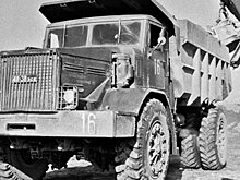 МАЗ-525: первый сверхтяжелый самосвал СССР