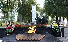 В Костромской области школьники забросали петардами мемориал Вечный огонь