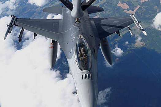 ВВС Украины: Соединенные Штаты обучат украинских пилотов управлять F-15 и F-16 в 2023 году