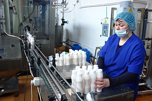 После скачков цен в Крыму решили нарастить производство яиц и молока