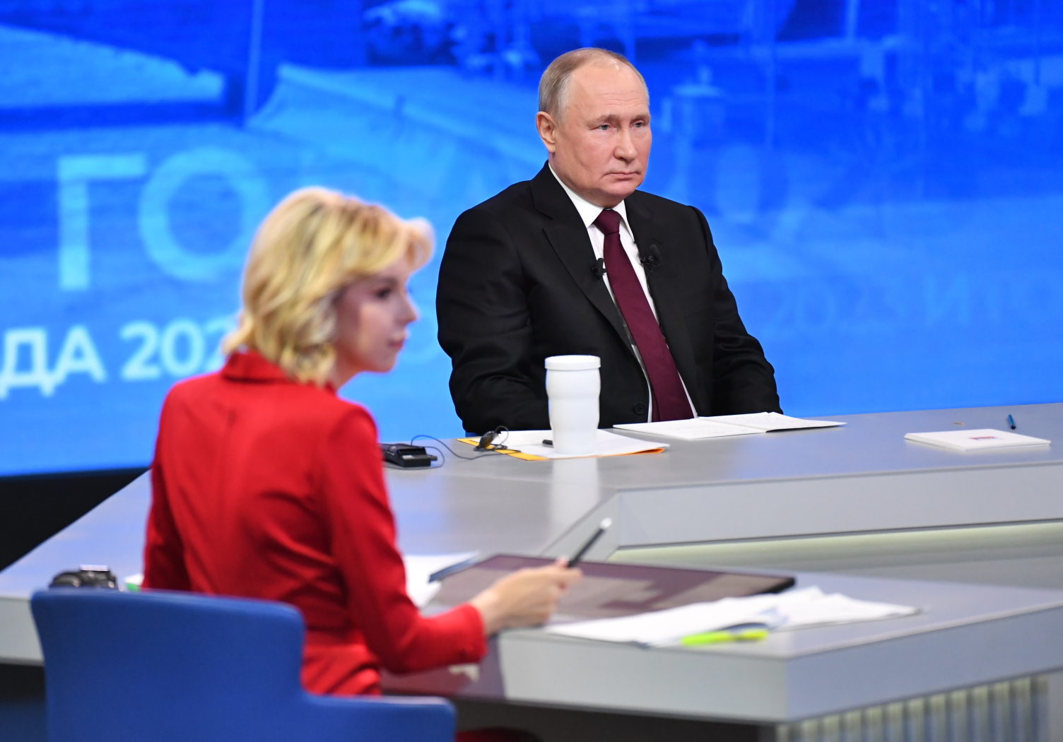 Путин пообщался со своим «двойником» на прямой линии