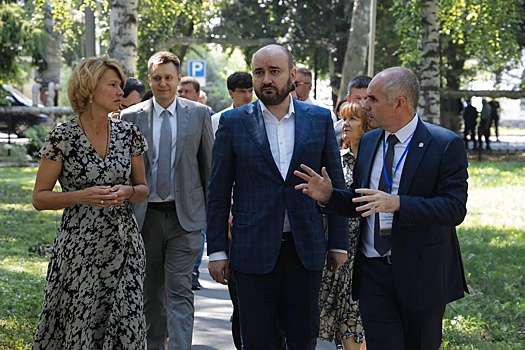 Технологии, переработка, поддержка: Вячеслав Федорищев и Оксана Лут о развитии АПК региона