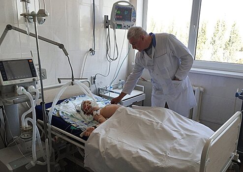 Врачи на востоке Украины борются за спасение пациентов с тяжелыми боевыми ранениями