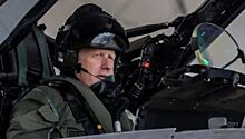 Читатели Daily Mail высмеяли экс-премьера Британии Джонсона после «тренировки» с военными ВСУ